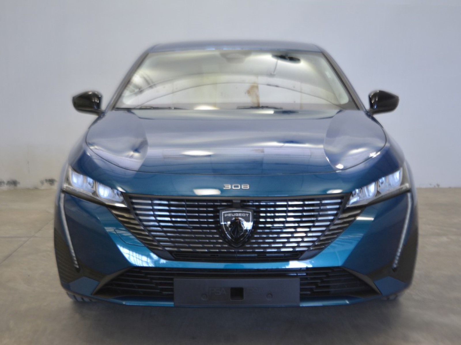 2 - Peugeot 308 1.2 hybrid 145cv allure e-dcs6