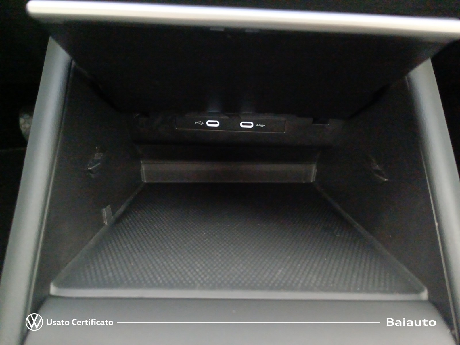 12 - Volkswagen Tiguan 2.0 tdi scr 150cv life dsg