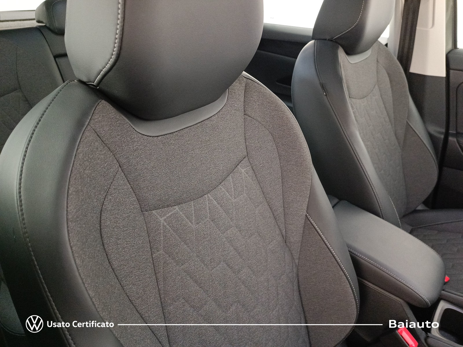 22 - Volkswagen Tiguan 2.0 tdi scr 150cv life dsg