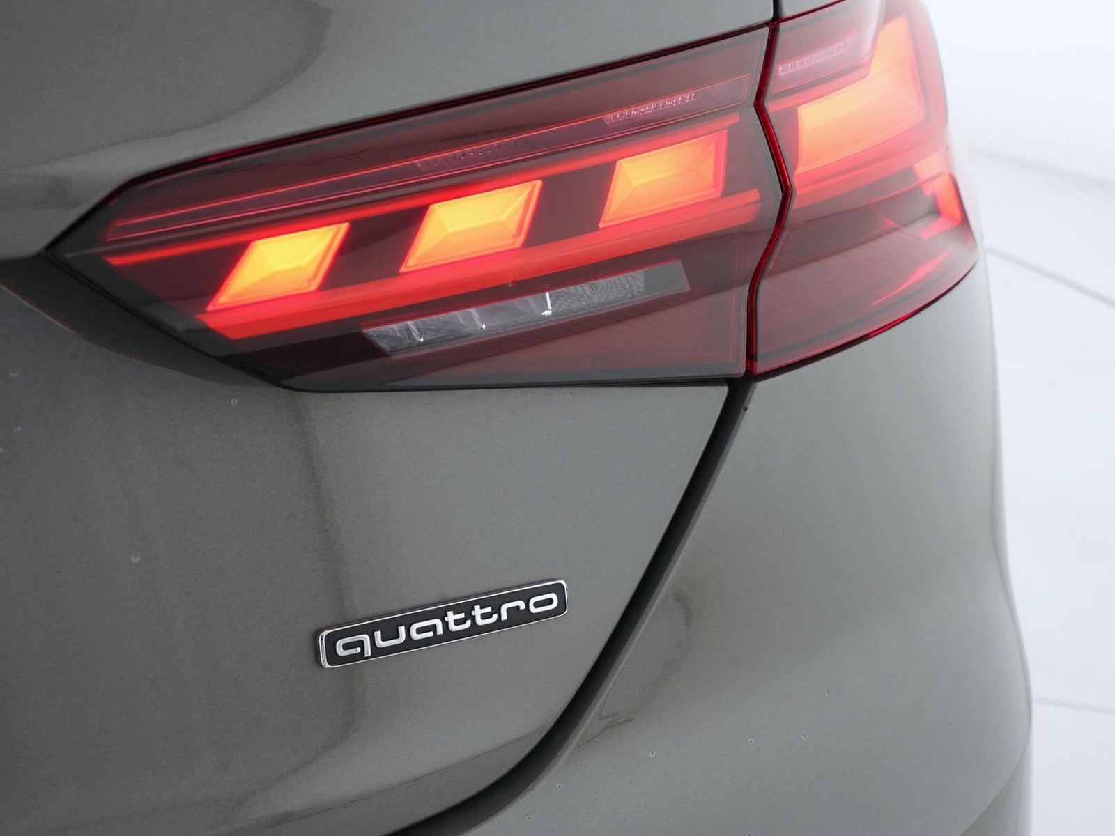 38 - Audi A5 sportback 40 2.0 tdi mhev 204cv s line edition quattro s tronic