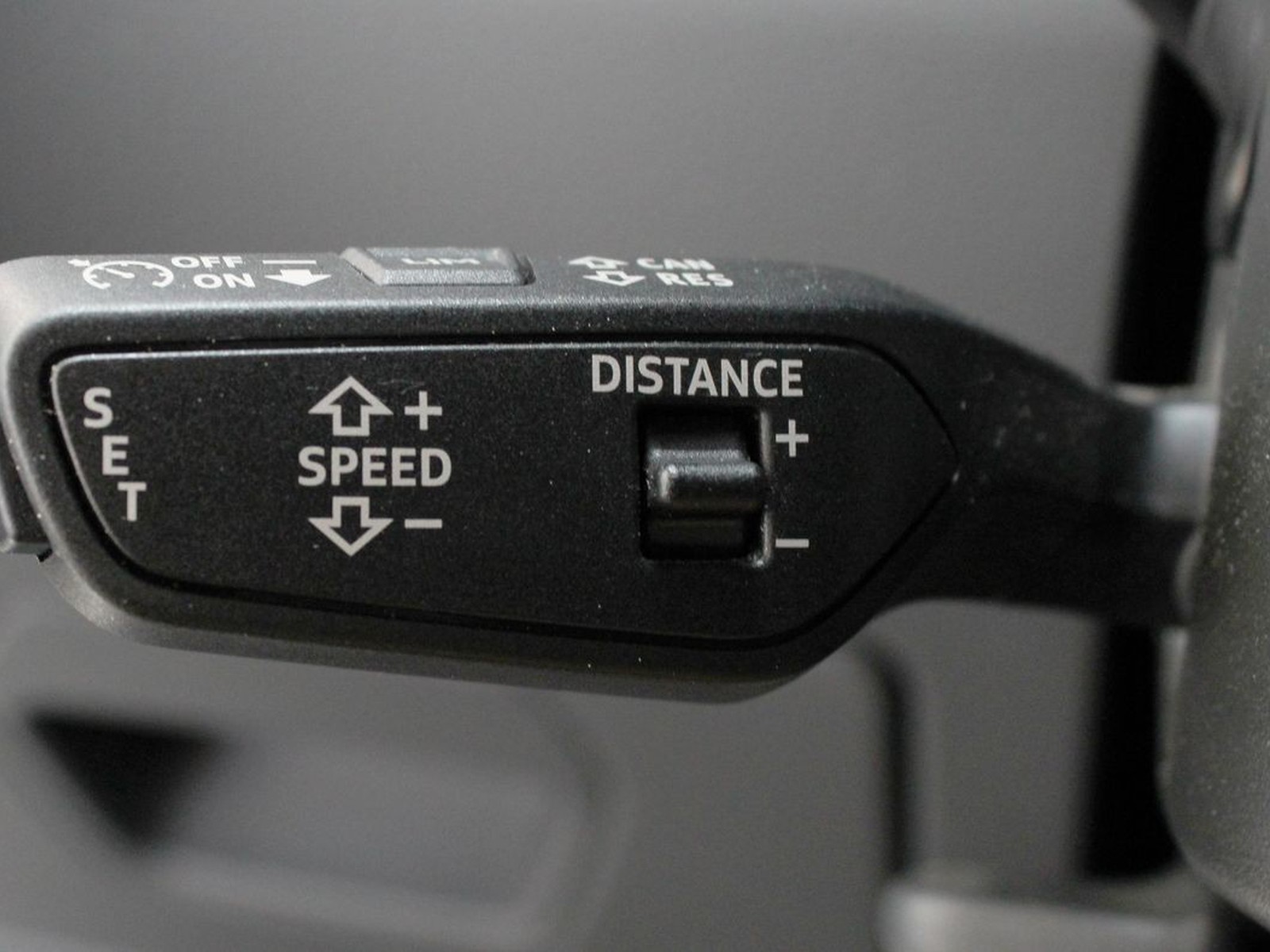 26 - Audi A6 avant 40 2.0 tdi mhev 12v s line edition quattro ultra s tronic