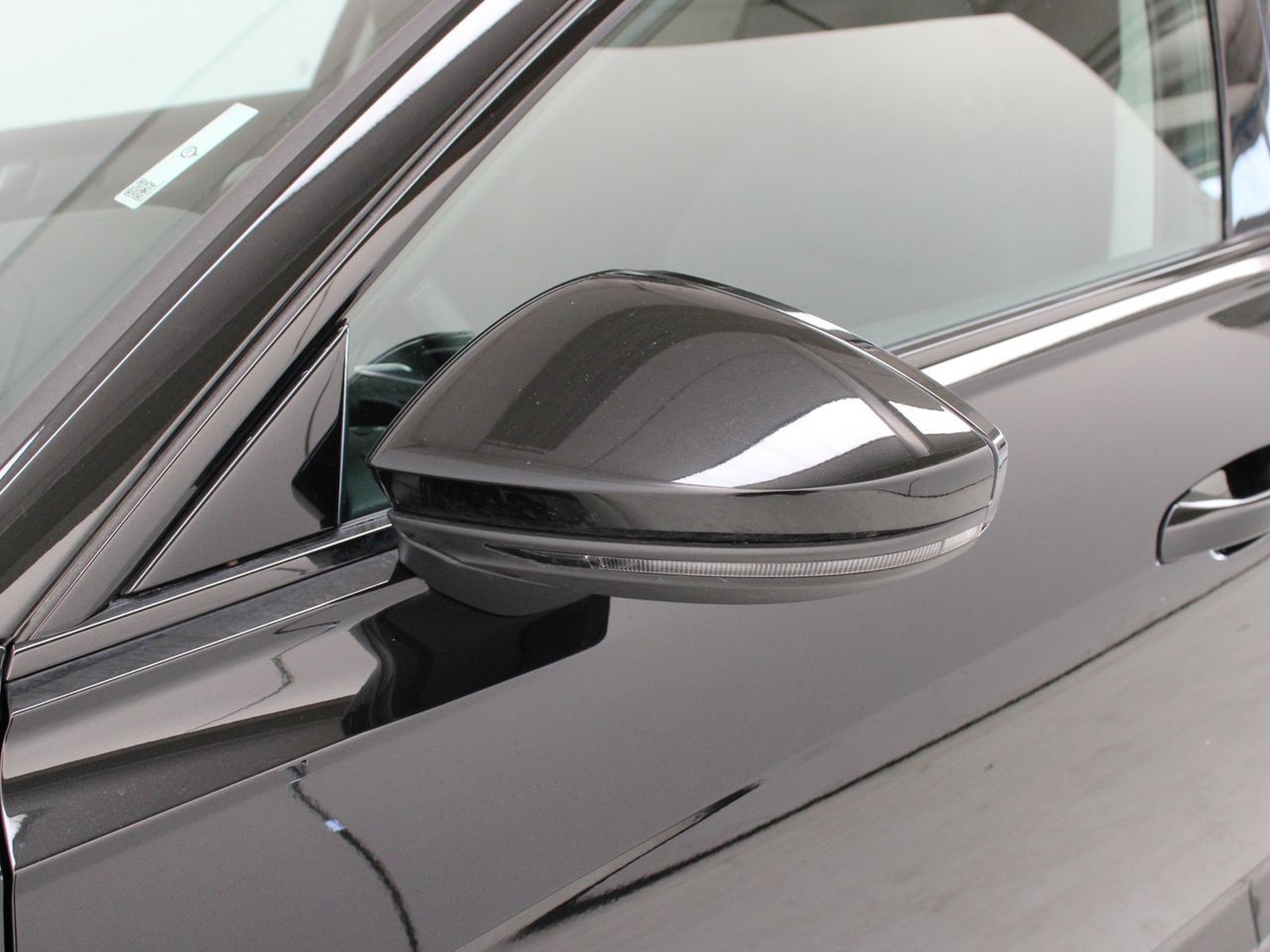 34 - Audi A6 avant 40 2.0 tdi mhev 12v s line edition quattro ultra s tronic