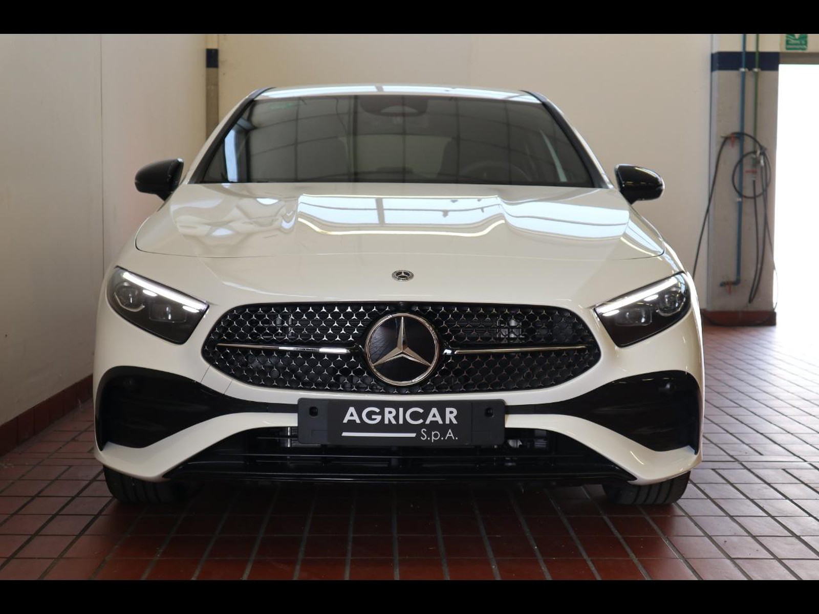 2 - Mercedes Classe A 250 e plug-in-hybrid amg line advanced plus speedshift dct amg 8g