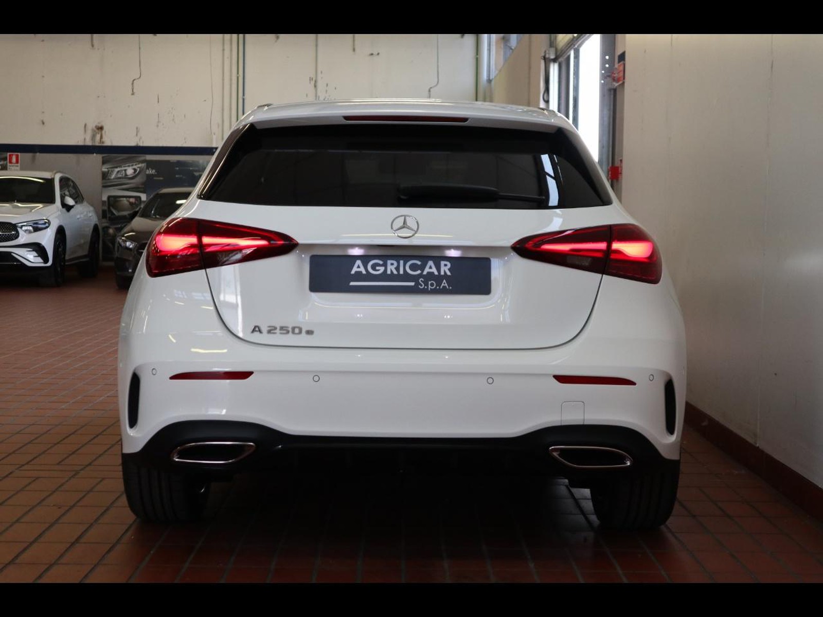 6 - Mercedes Classe A 250 e plug-in-hybrid amg line advanced plus speedshift dct amg 8g