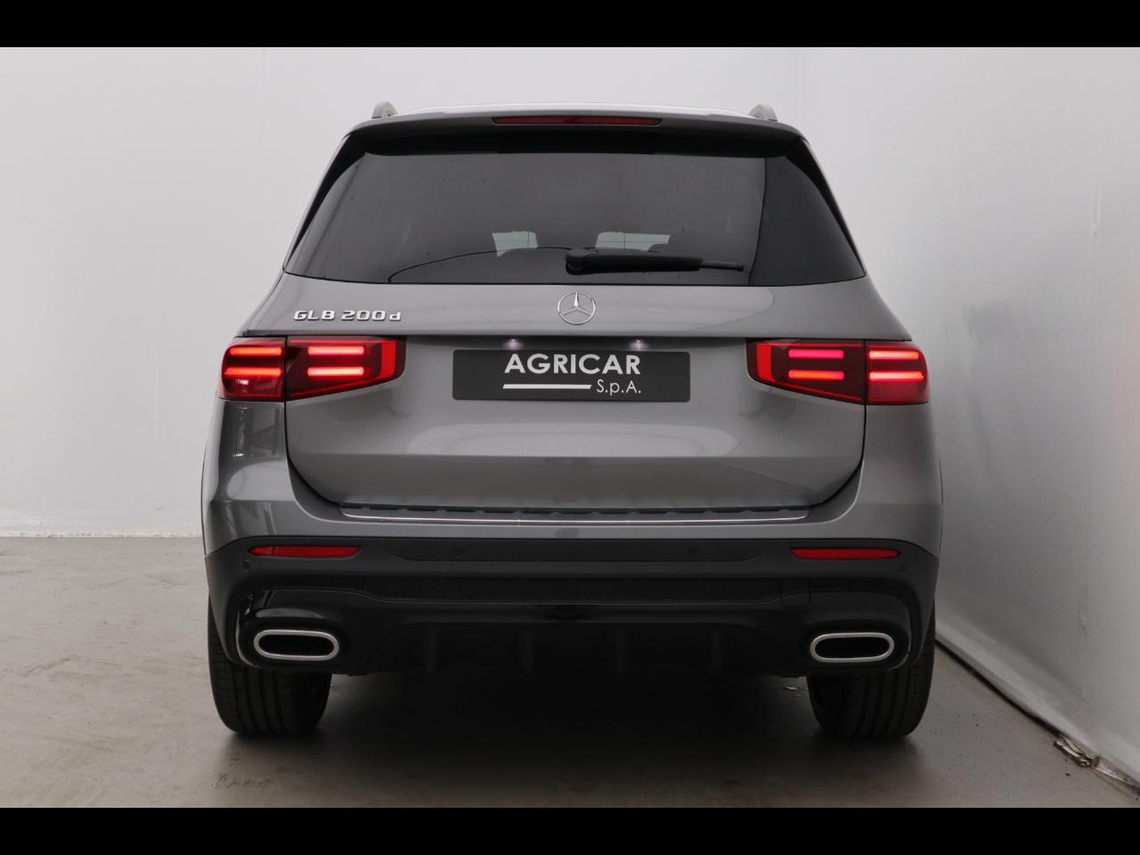 6 - Mercedes GLB 200 d amg line premium 8g-dct