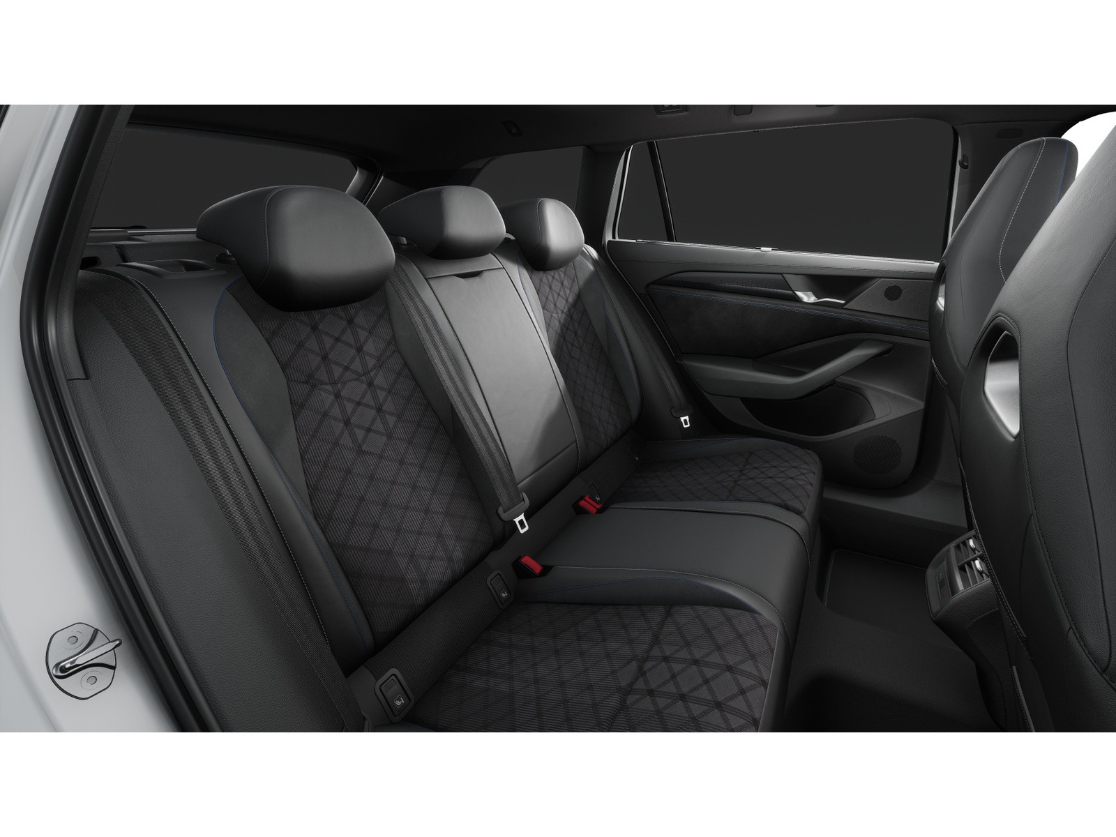 12 - Volkswagen Passat 1.5 etsi act 150cv r-line plus dsg