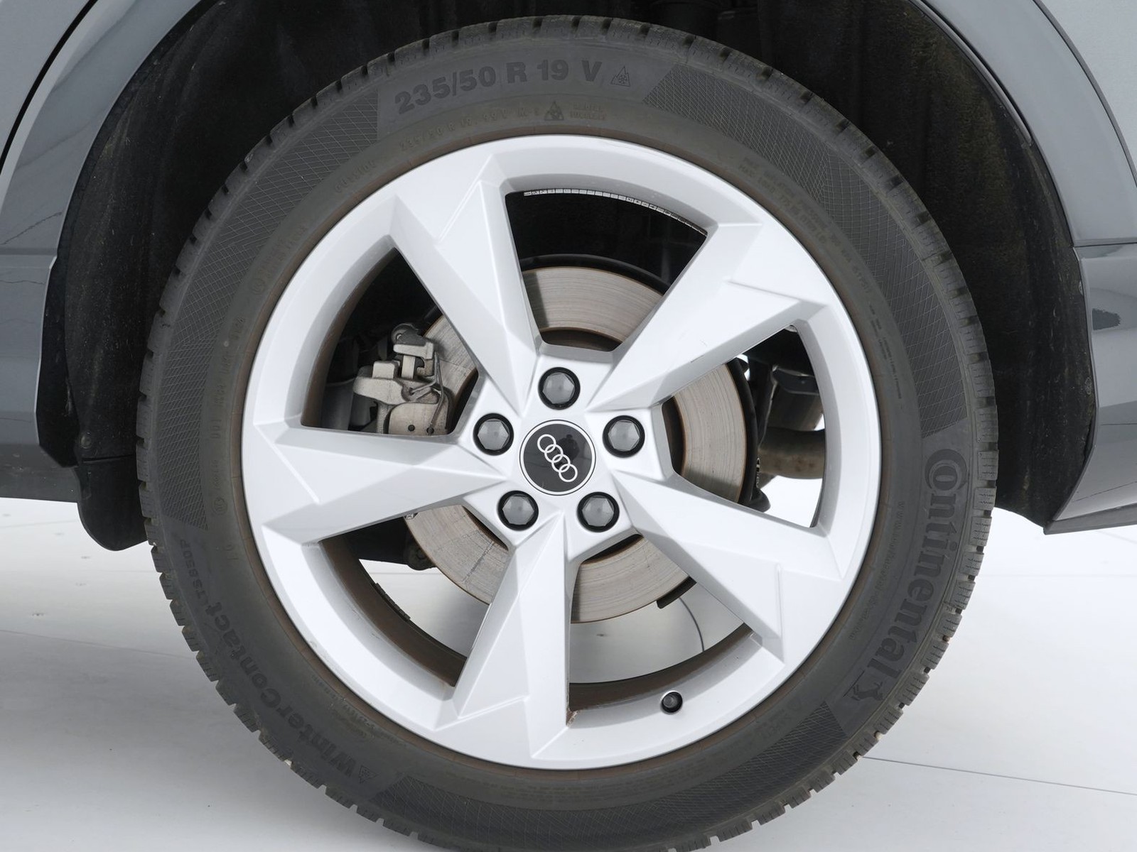 12 - Audi Q3 sportback 40 2.0 tdi 193cv s line edition quattro s tronic