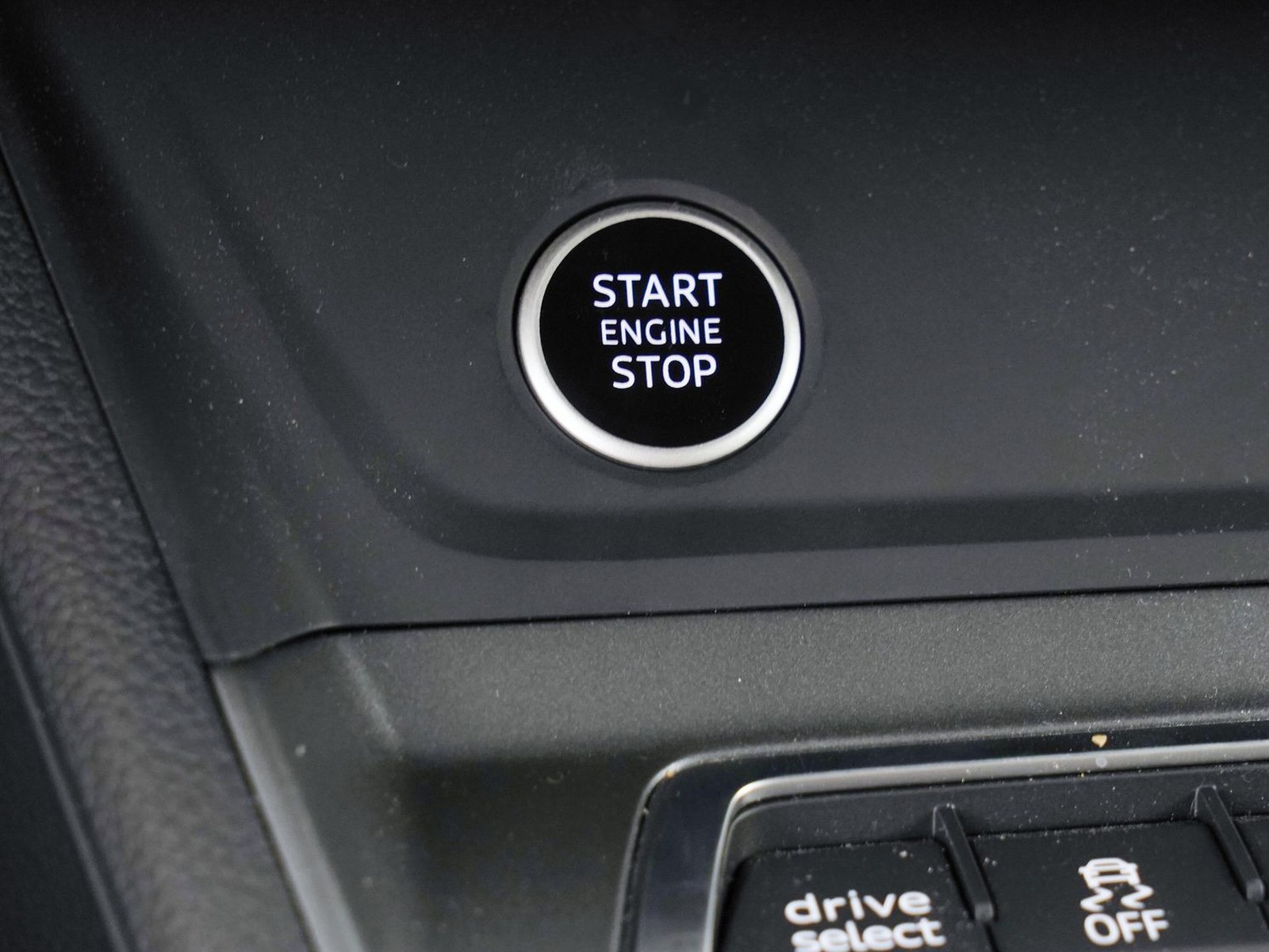 26 - Audi Q3 sportback 40 2.0 tdi 193cv s line edition quattro s tronic