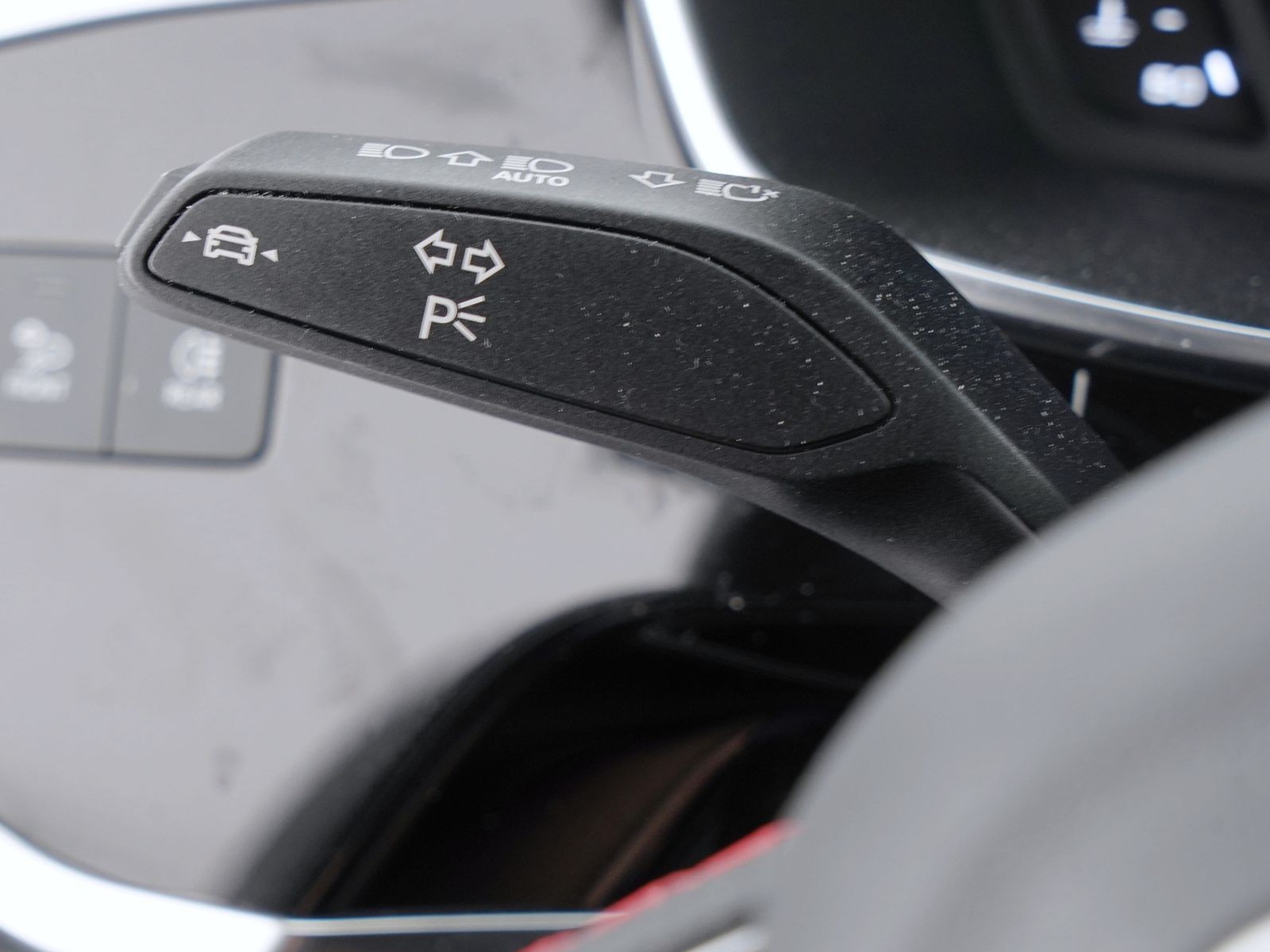 29 - Audi Q3 sportback 40 2.0 tdi 193cv s line edition quattro s tronic