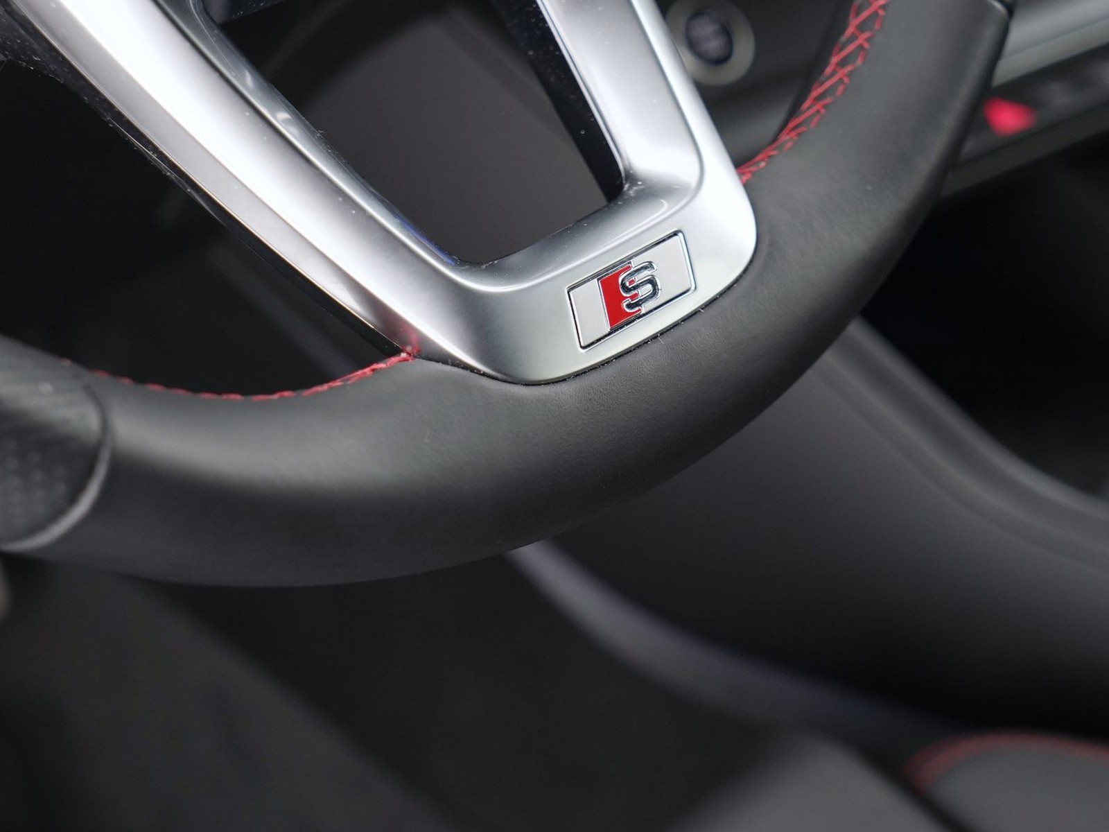 30 - Audi Q3 sportback 40 2.0 tdi 193cv s line edition quattro s tronic