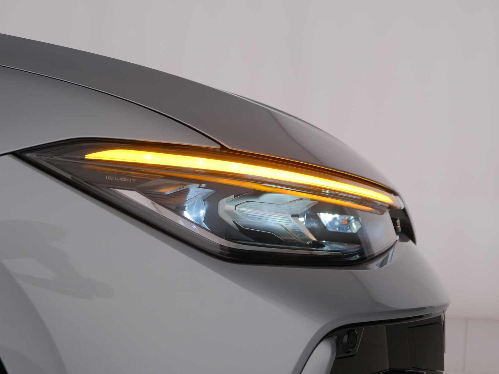 46 - Volkswagen Passat 1.5 etsi act 150cv r-line dsg