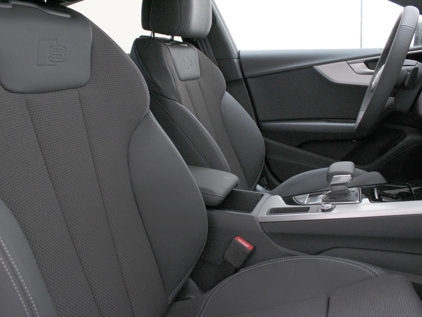 16 - Audi A5 sportback 40 2.0 tdi mhev 204cv s line edition s tronic