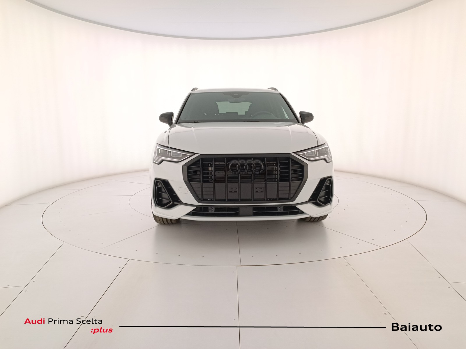 2 - Audi Q3 35 1.5 tfsi evo2 s line edition s tronic