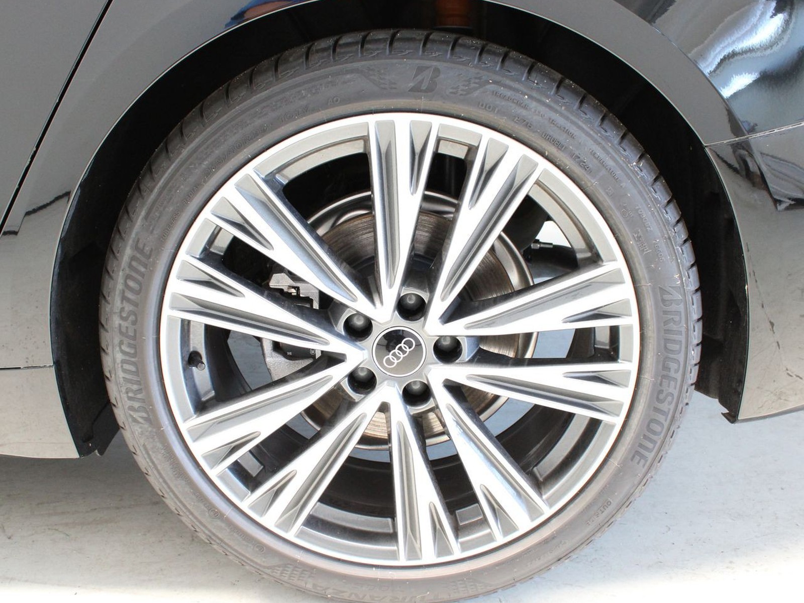 12 - Audi A6 avant 40 2.0 tdi mhev 12v business advanced quattro ultra s tronic