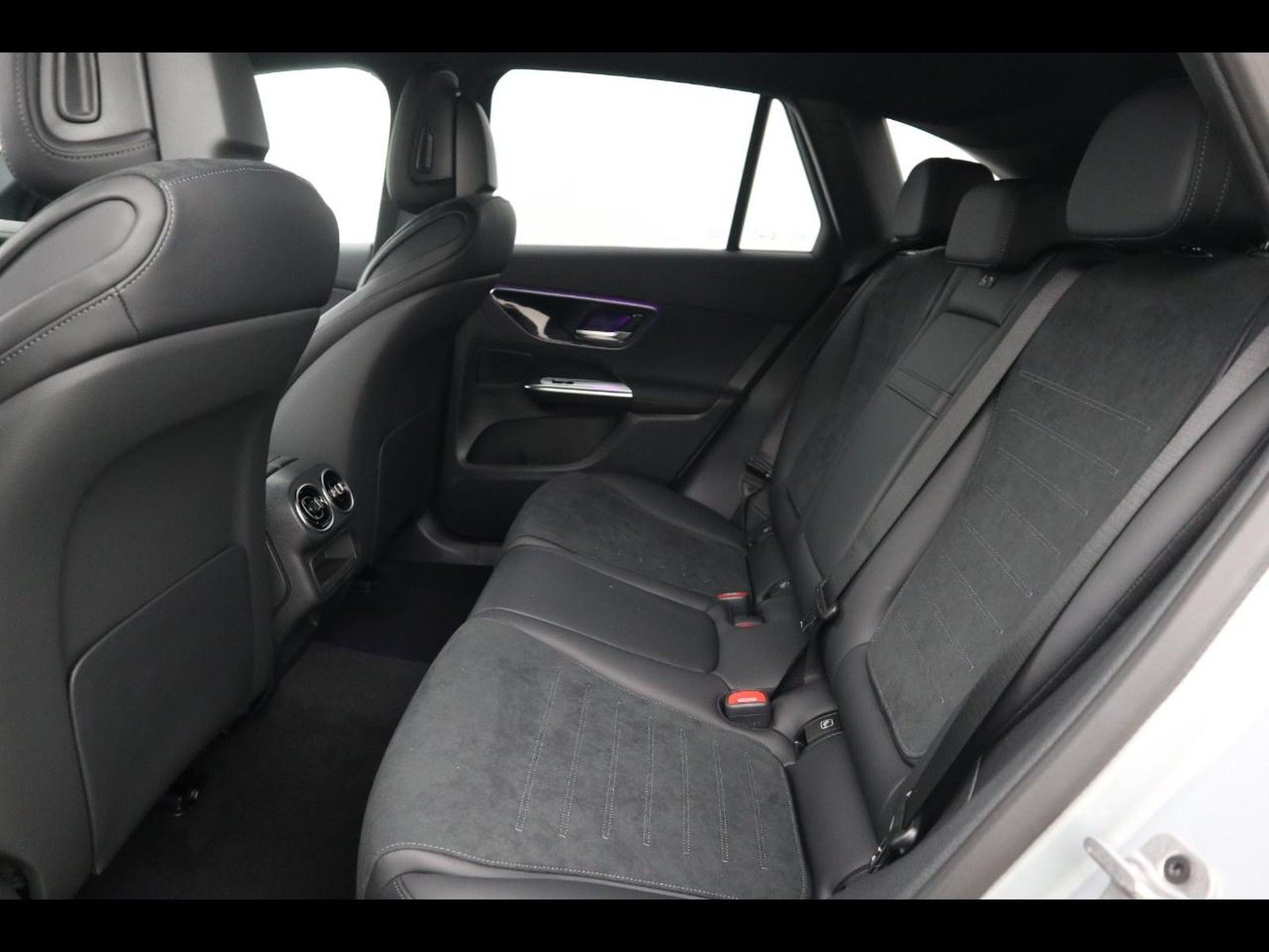 8 - Mercedes GLC suv 300 de plug in hybrid amg line advanced tech 4matic 9g-tronic