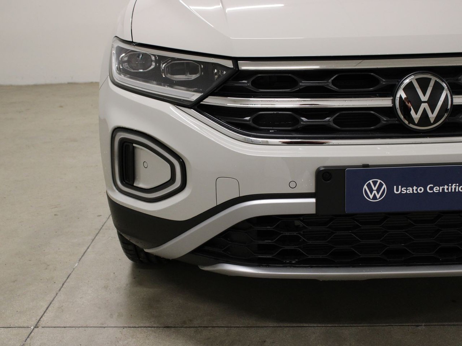 14 - Volkswagen T-Roc 1.0 tsi 115cv style