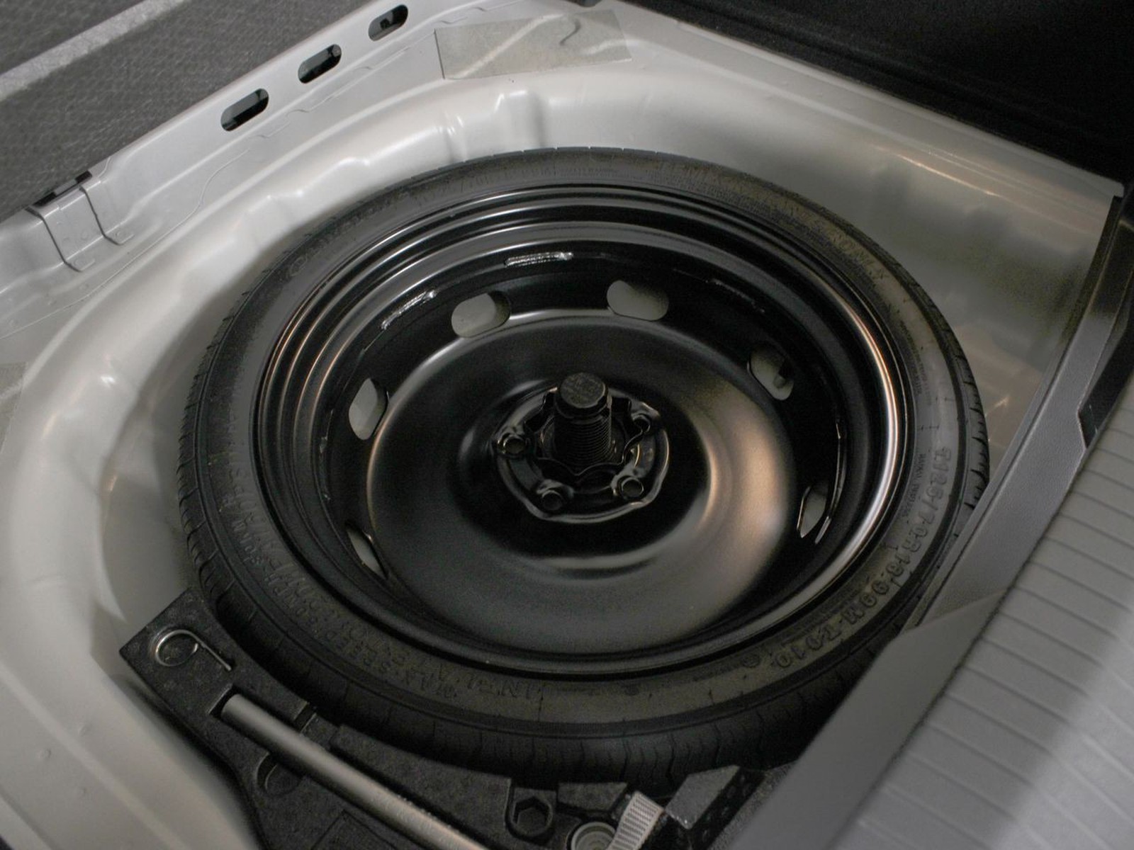 28 - Volkswagen T-Roc 1.0 tsi 115cv style