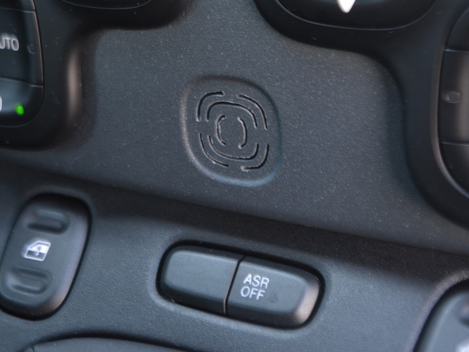 18 - Fiat Panda cross 1.0 firefly hybrid 70cv s&s 5p.ti