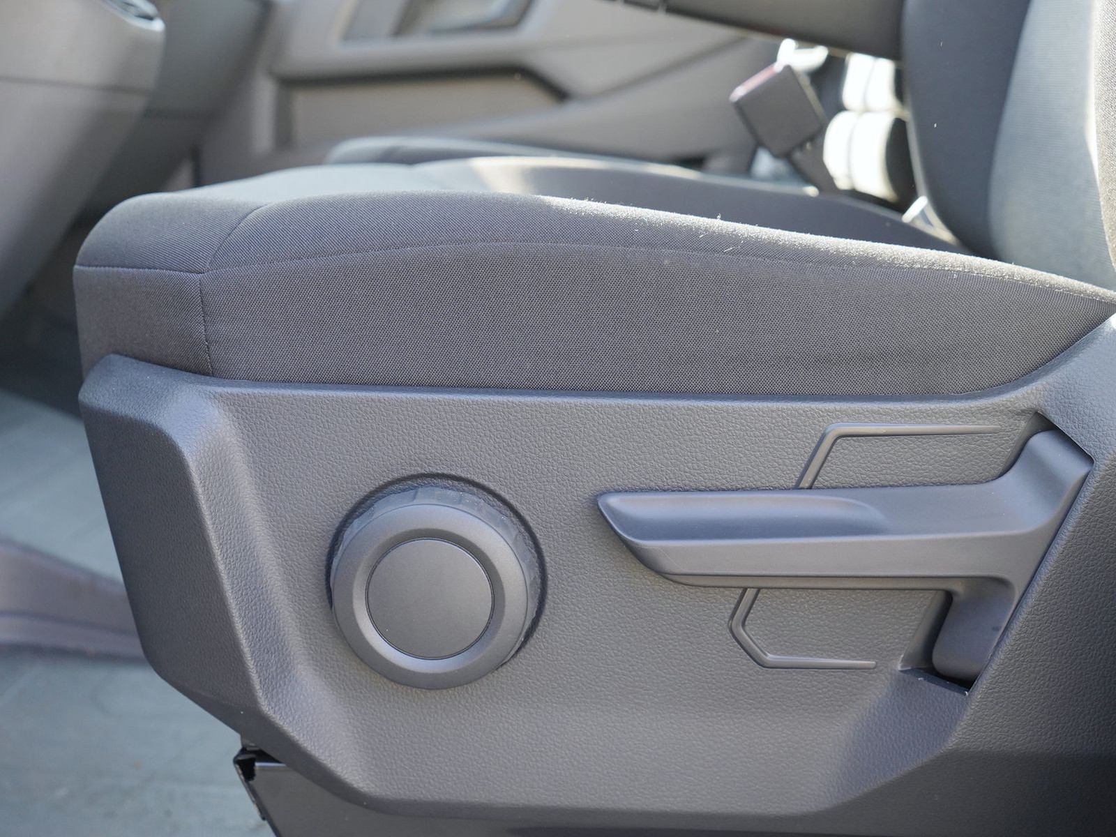 20 - Volkswagen VIC Crafter 35 2.0 tdi 140cv l4h3 business