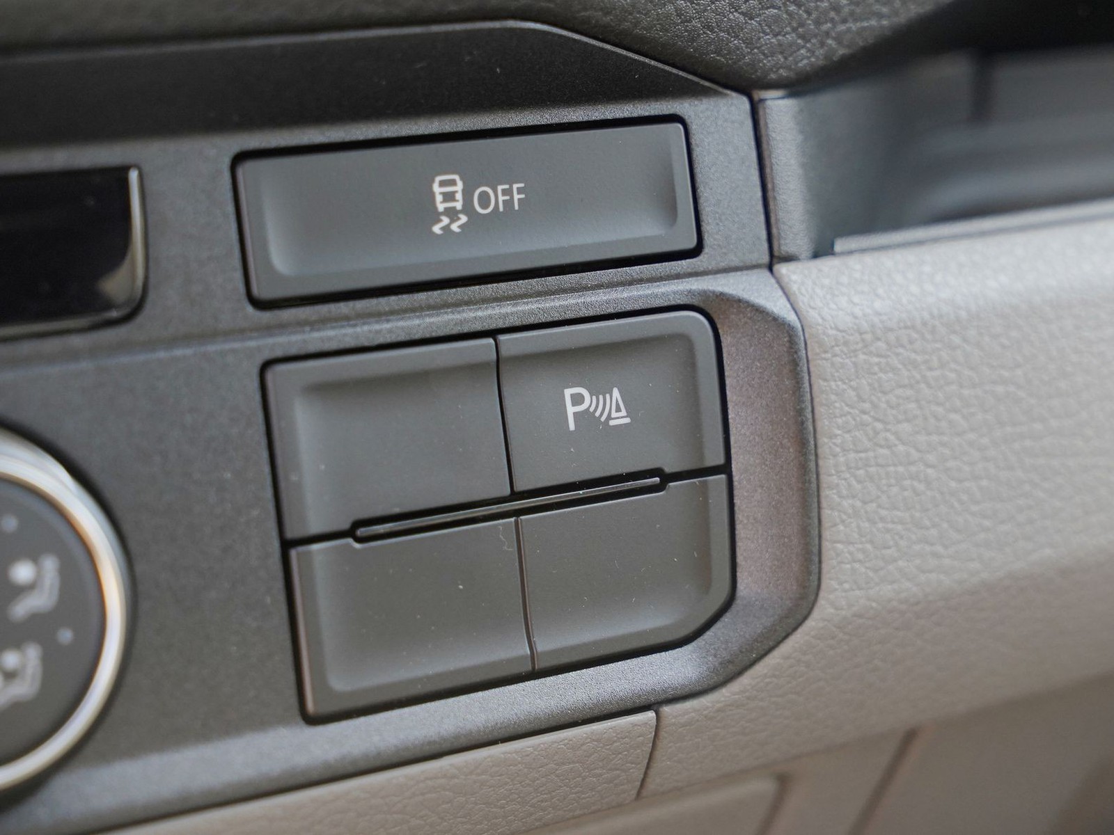 23 - Volkswagen VIC Crafter 35 2.0 tdi 140cv l4h3 business