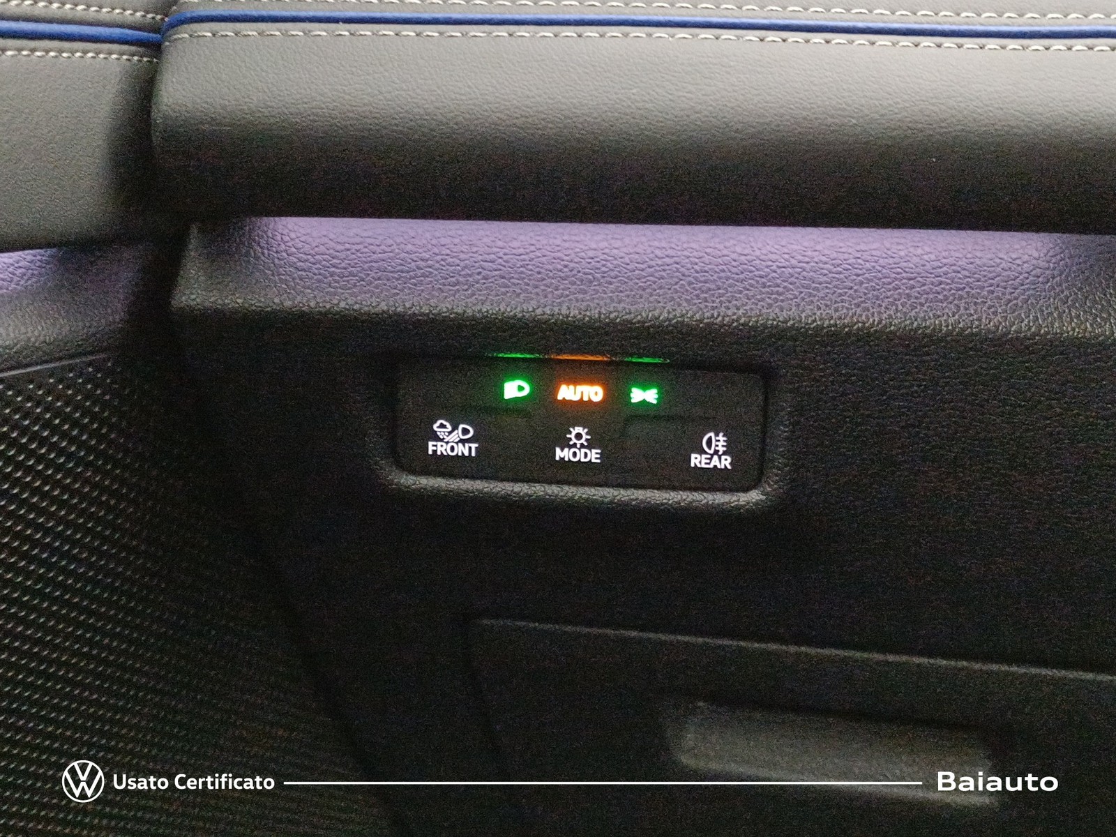 17 - Volkswagen Tiguan 2.0 tdi scr 150cv r-line dsg