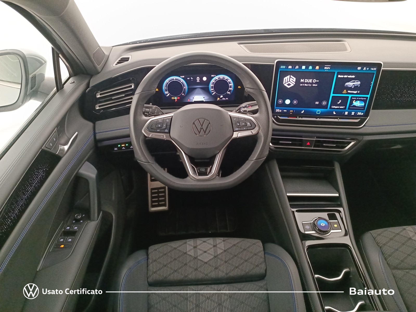 8 - Volkswagen Tiguan 2.0 tdi scr 150cv r-line dsg