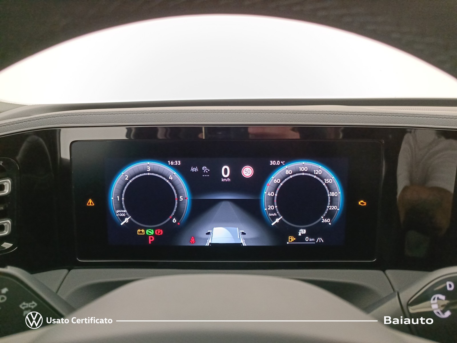 9 - Volkswagen Tiguan 2.0 tdi scr 150cv r-line dsg