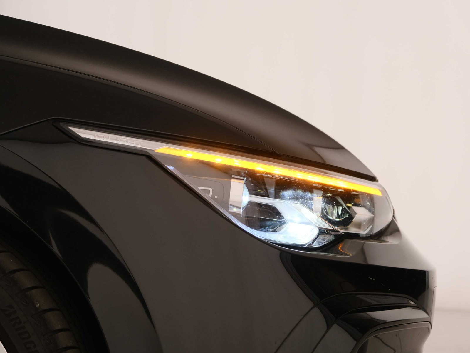 42 - Volkswagen Golf 2.0 tdi scr 150cv r-line dsg