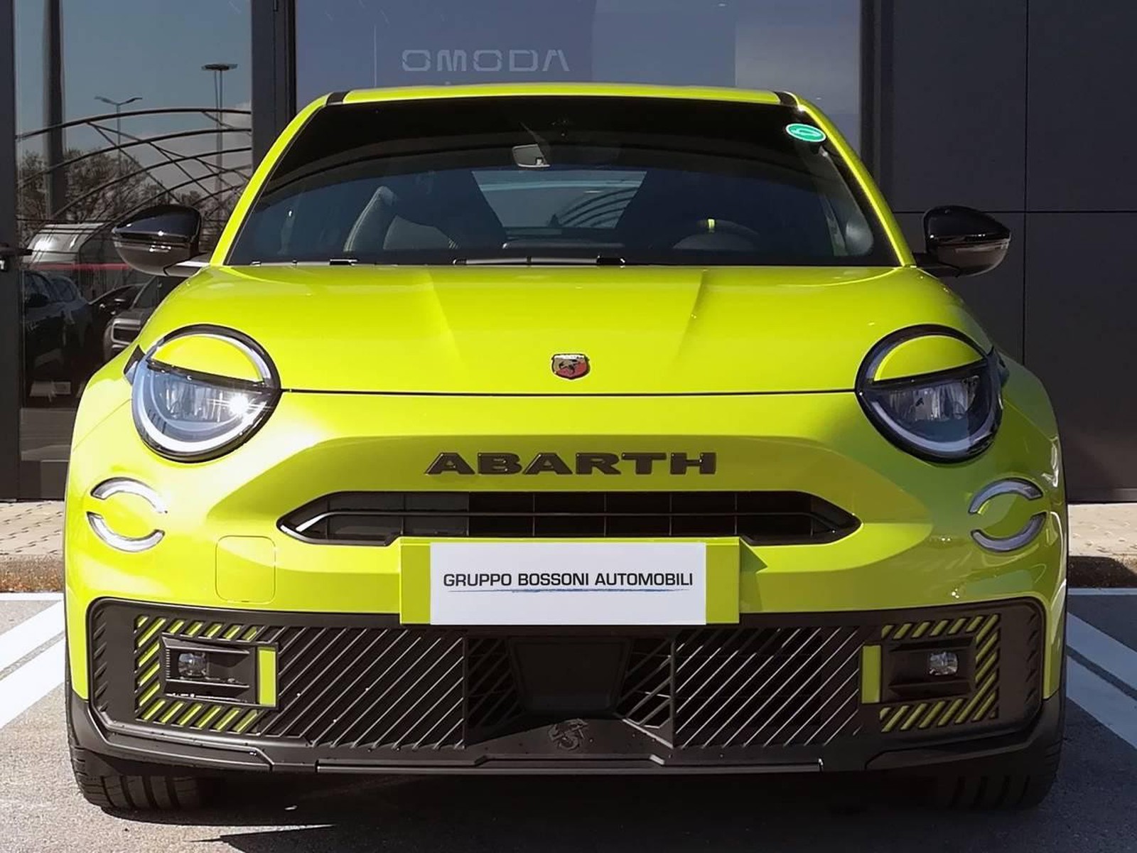 2 - Abarth 600e 54kwh turismo