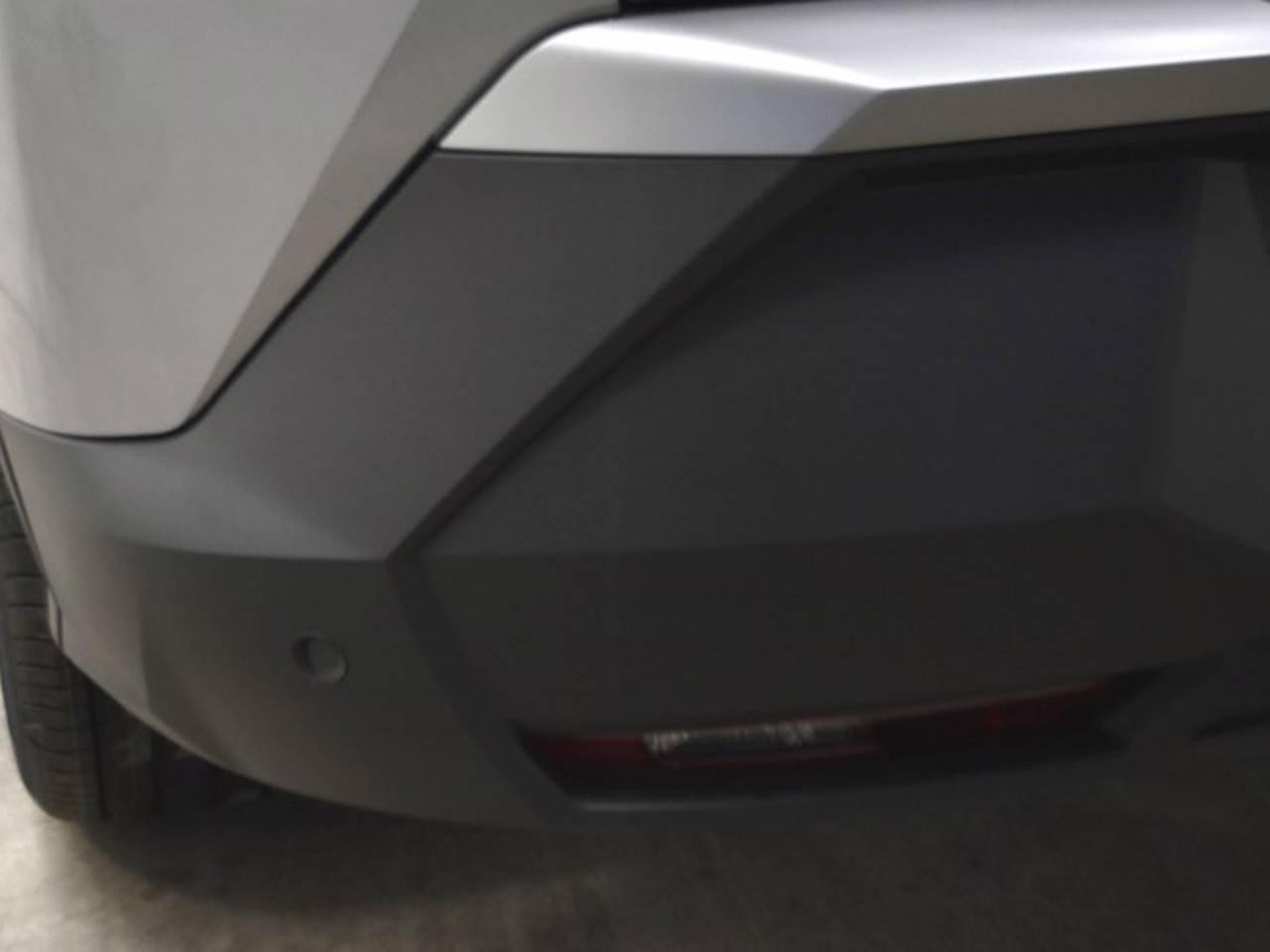 22 - Peugeot 3008 1.2 hybrid 145cv gt e-dcs6