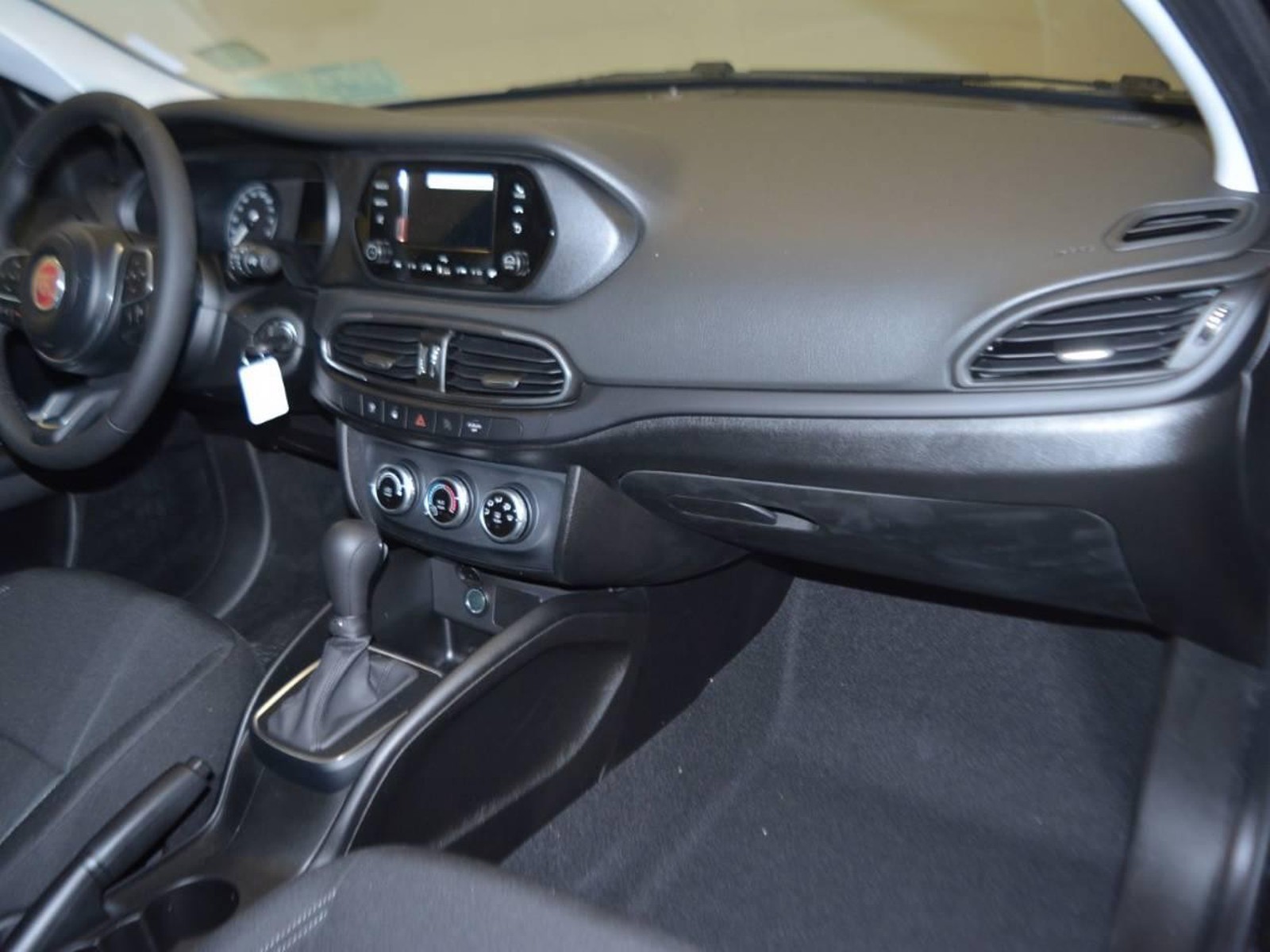 10 - Fiat Tipo 5 porte 1.5 t4 hybrid 130cv dct