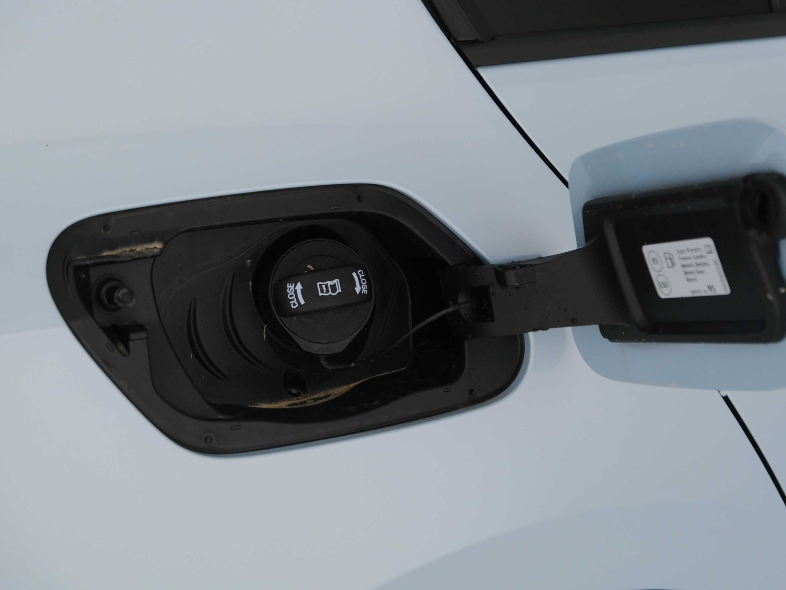 38 - Volkswagen Golf 1.5 tsi ehybrid 204cv edition plus dsg