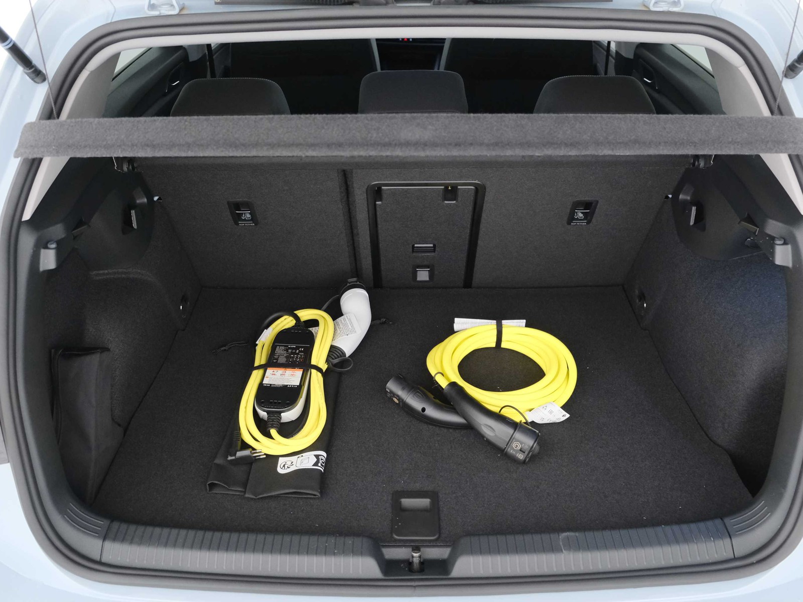 10 - Volkswagen Golf 1.5 tsi ehybrid 204cv edition plus dsg