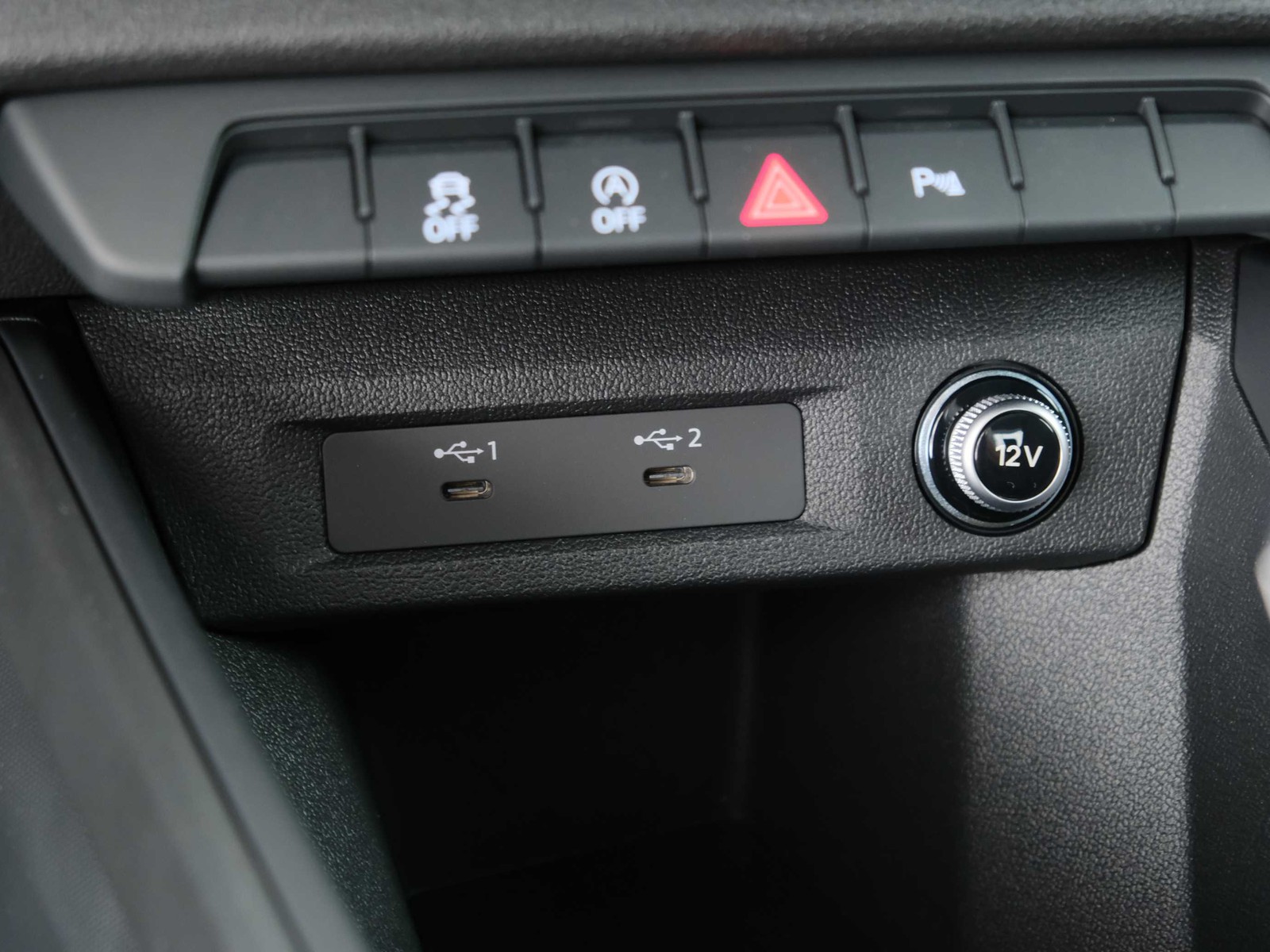 27 - Audi A1 allstreet 30 1.0 tfsi 116cv identity contrast