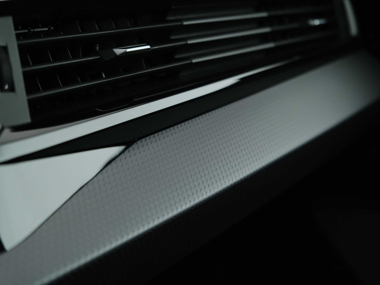 21 - Audi A1 sportback 30 1.0 tfsi 116cv identity black s tronic