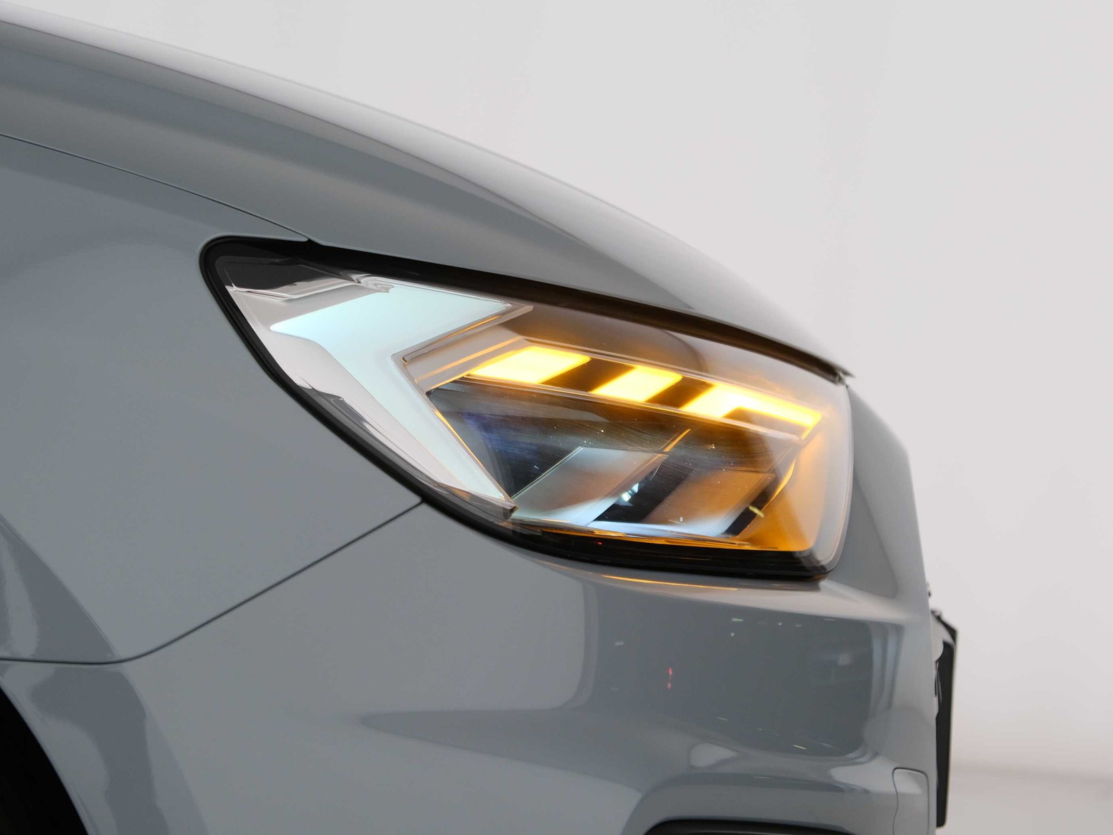 44 - Audi A1 sportback 30 1.0 tfsi 116cv identity black s tronic