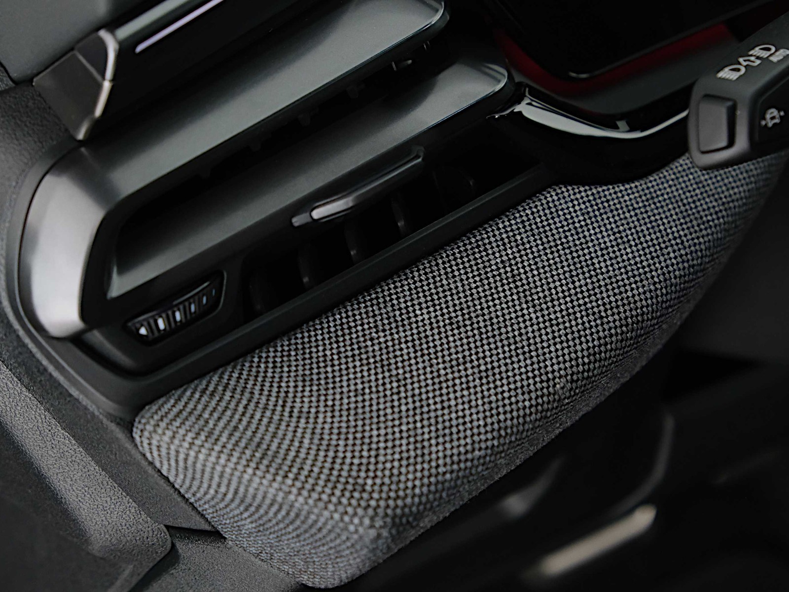 24 - Audi A5 berlina 2.0 tdi mhev+ 204cv launch edition one quattro s tronic