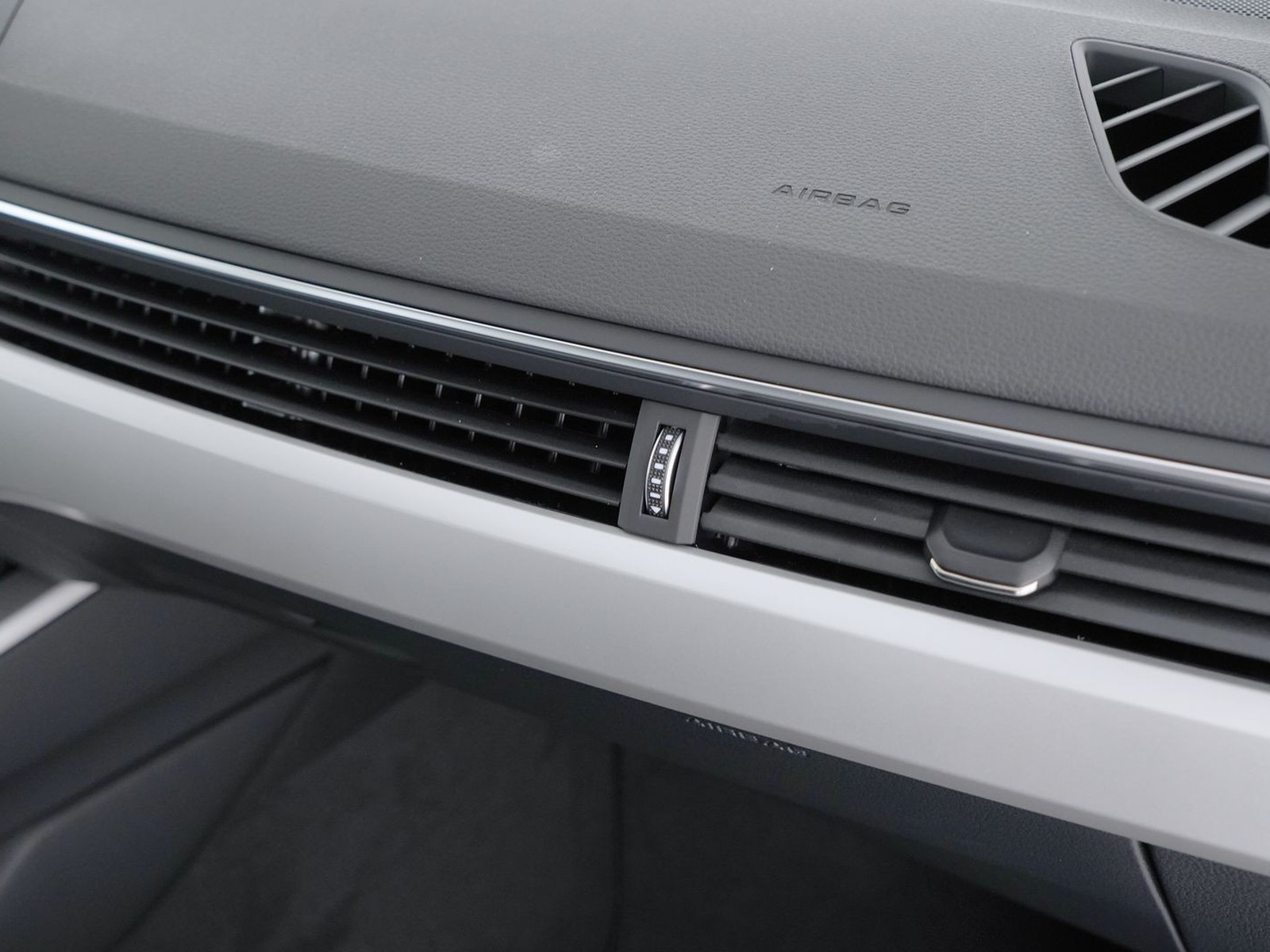 18 - Audi A4 berlina 35 2.0 tdi mhev 163cv business advanced s tronic