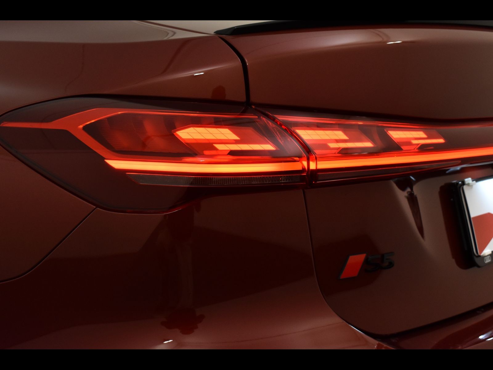 10 - Audi S5 berlina 3.0 v6 tfsi mhev+ 367cv quattro