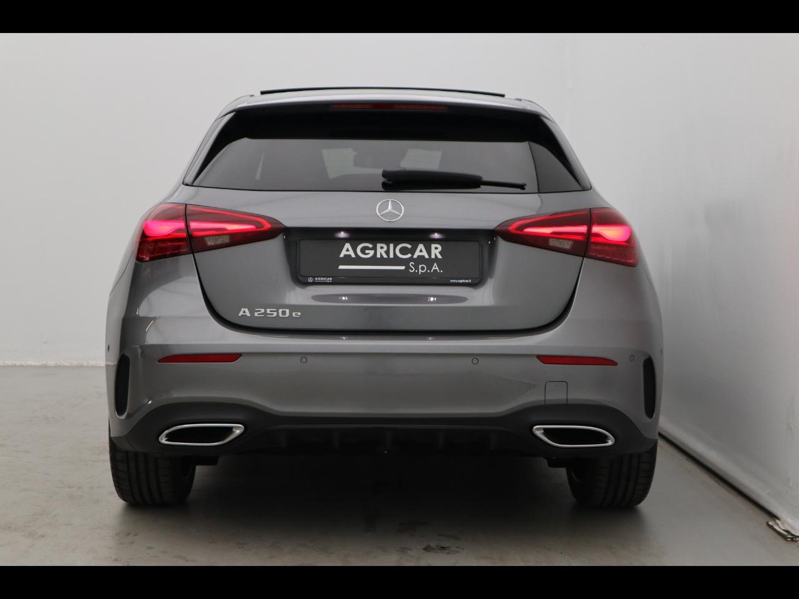 6 - Mercedes Classe A 250 e plug-in-hybrid amg line premium speedshift dct amg 8g