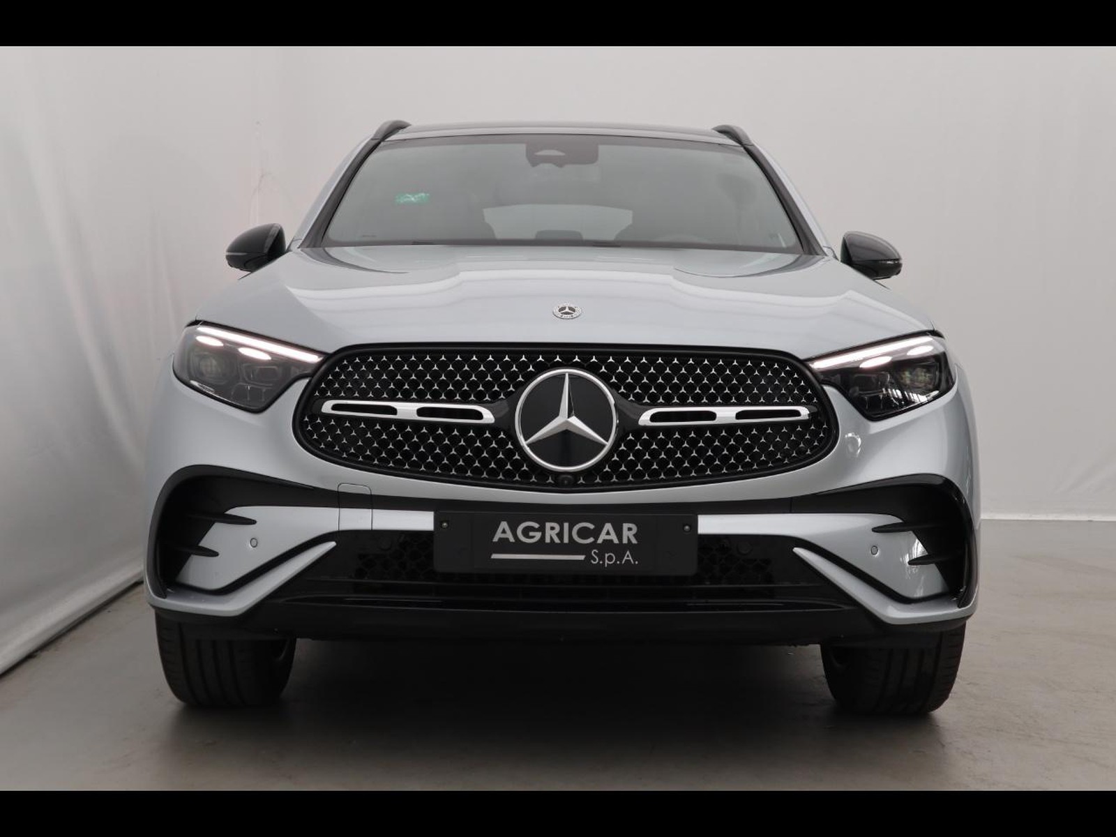 2 - Mercedes GLC suv 300 de plug in hybrid amg line advanced tech 4matic 9g-tronic