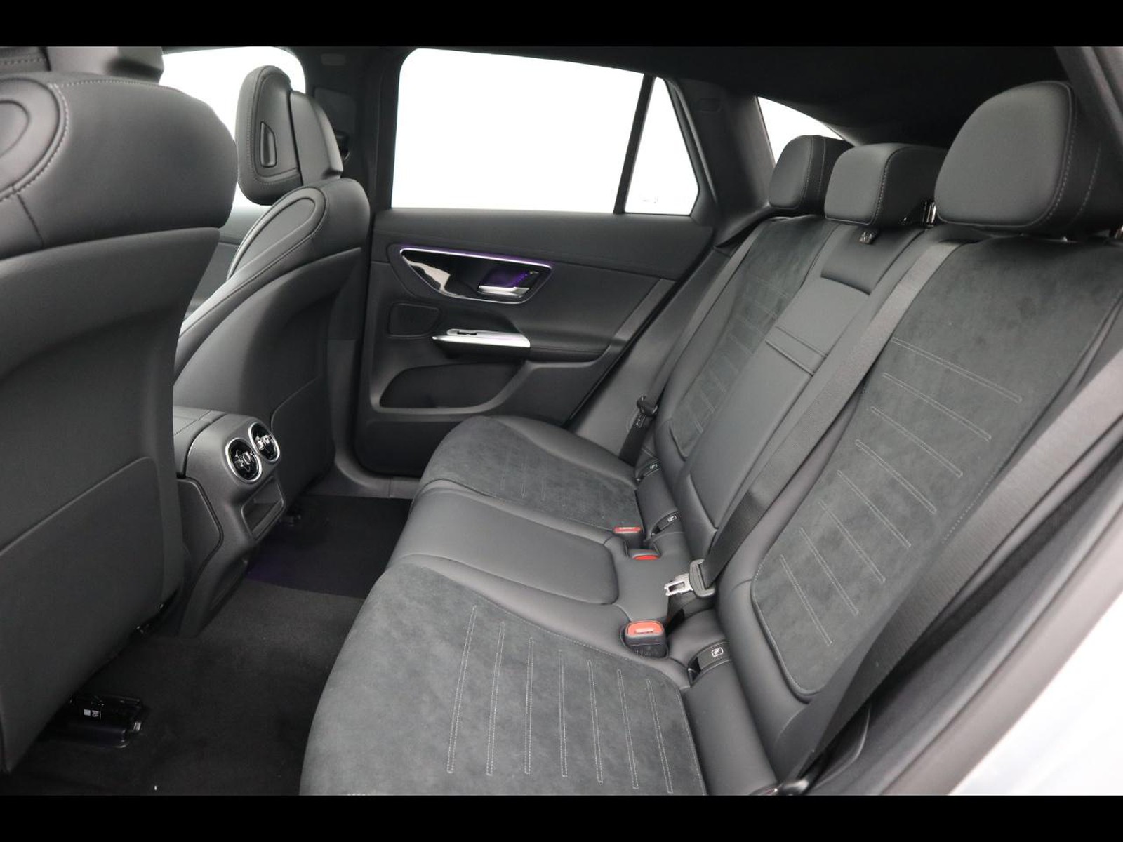 8 - Mercedes GLC suv 300 de plug in hybrid amg line advanced tech 4matic 9g-tronic