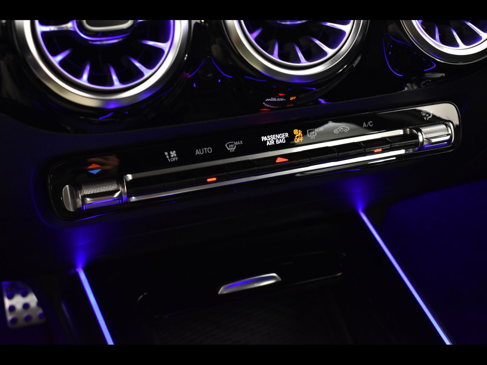 23 - AMG GLA amg 35 amg line advanced 4matic 8g-dct