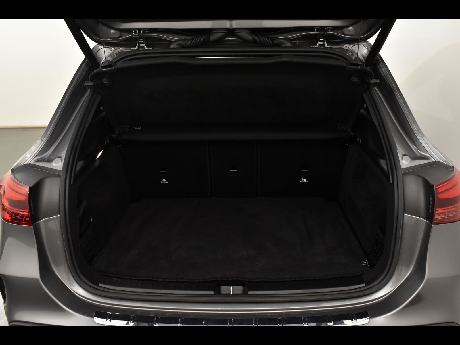 10 - AMG GLA amg 35 amg line advanced 4matic 8g-dct