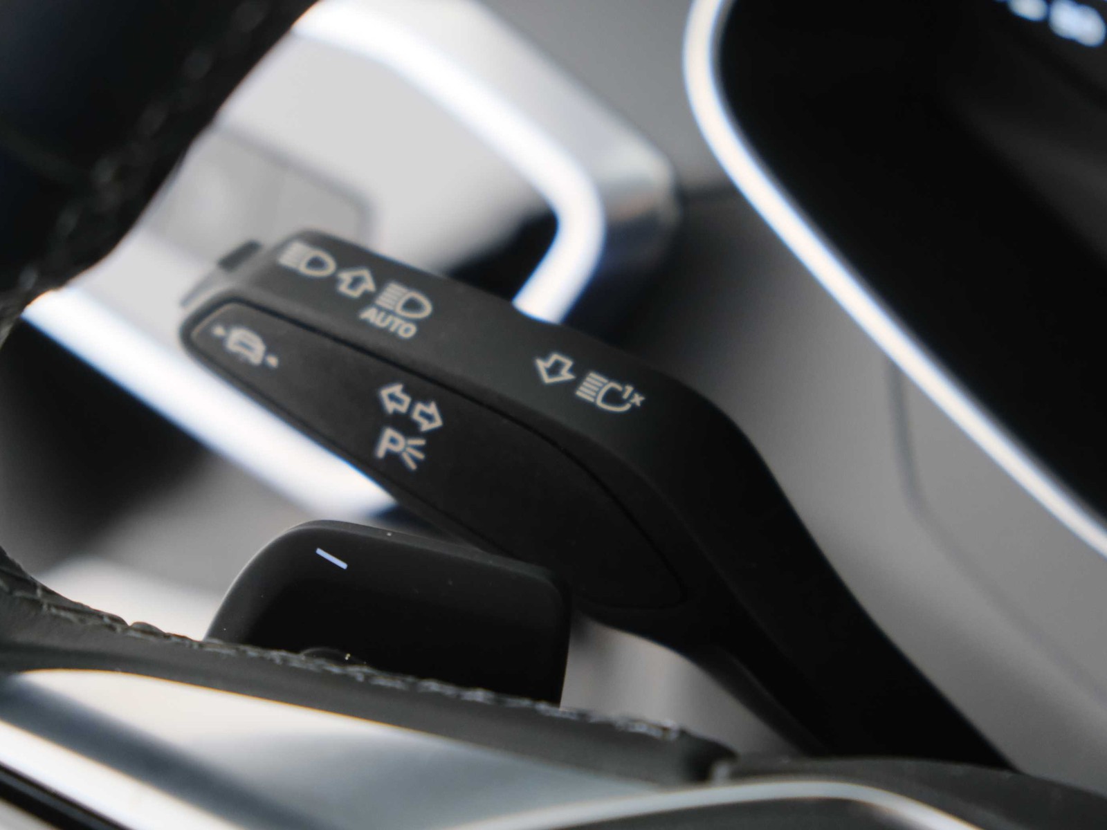 28 - Audi A6 allroad allroad 40 2.0 tdi mhev 12v 204cv business advanced quattro ultra s tronic