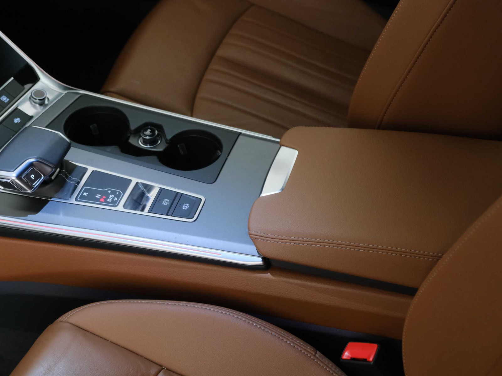 33 - Audi A6 allroad allroad 40 2.0 tdi mhev 12v 204cv business advanced quattro ultra s tronic