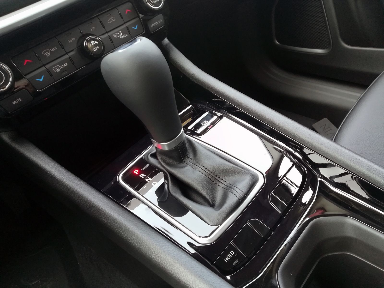 18 - Jeep Compass 1.5 turbo t4 mhev 130cv altitude 2wd dct