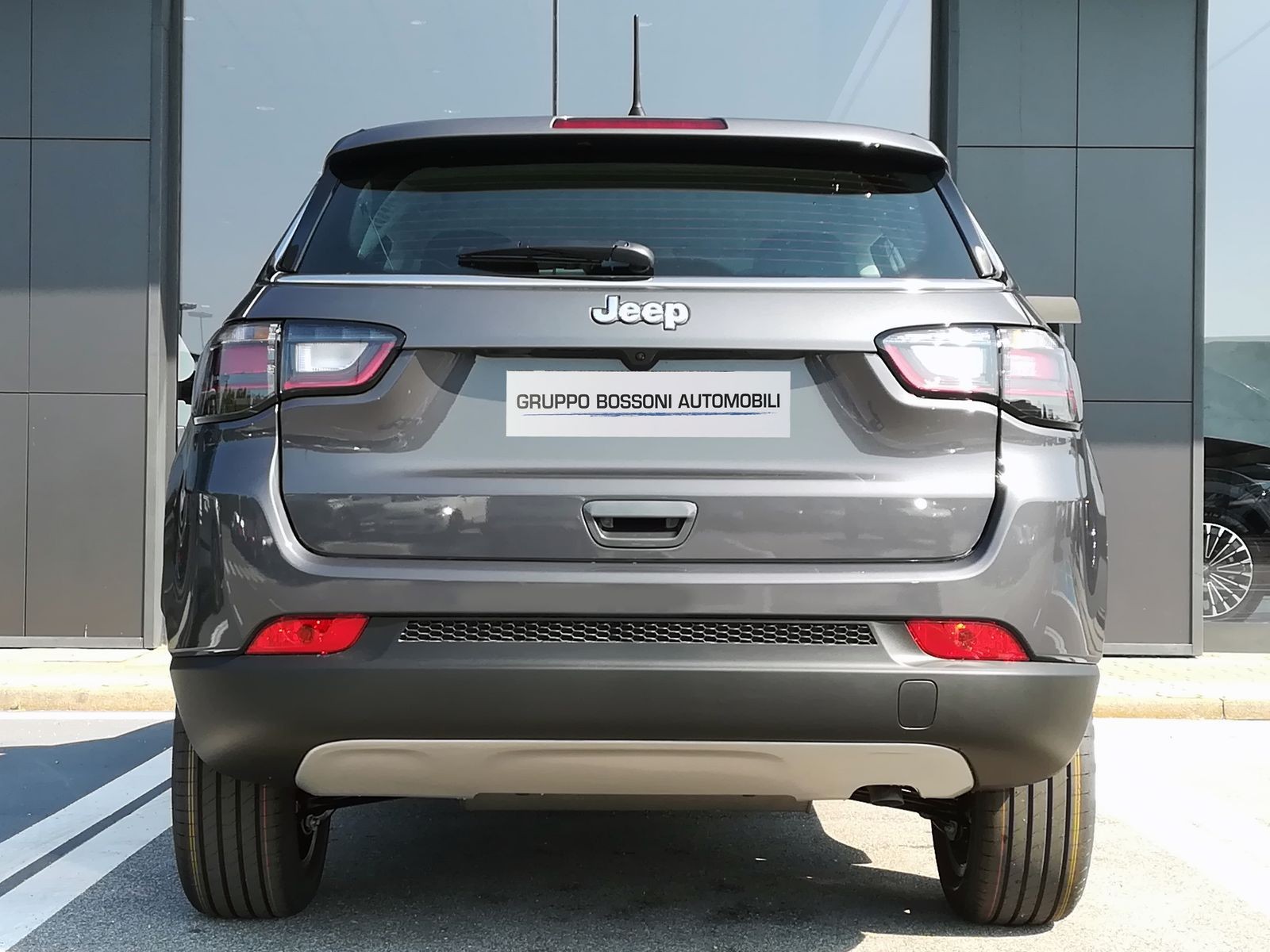 5 - Jeep Compass 1.5 turbo t4 mhev 130cv altitude 2wd dct