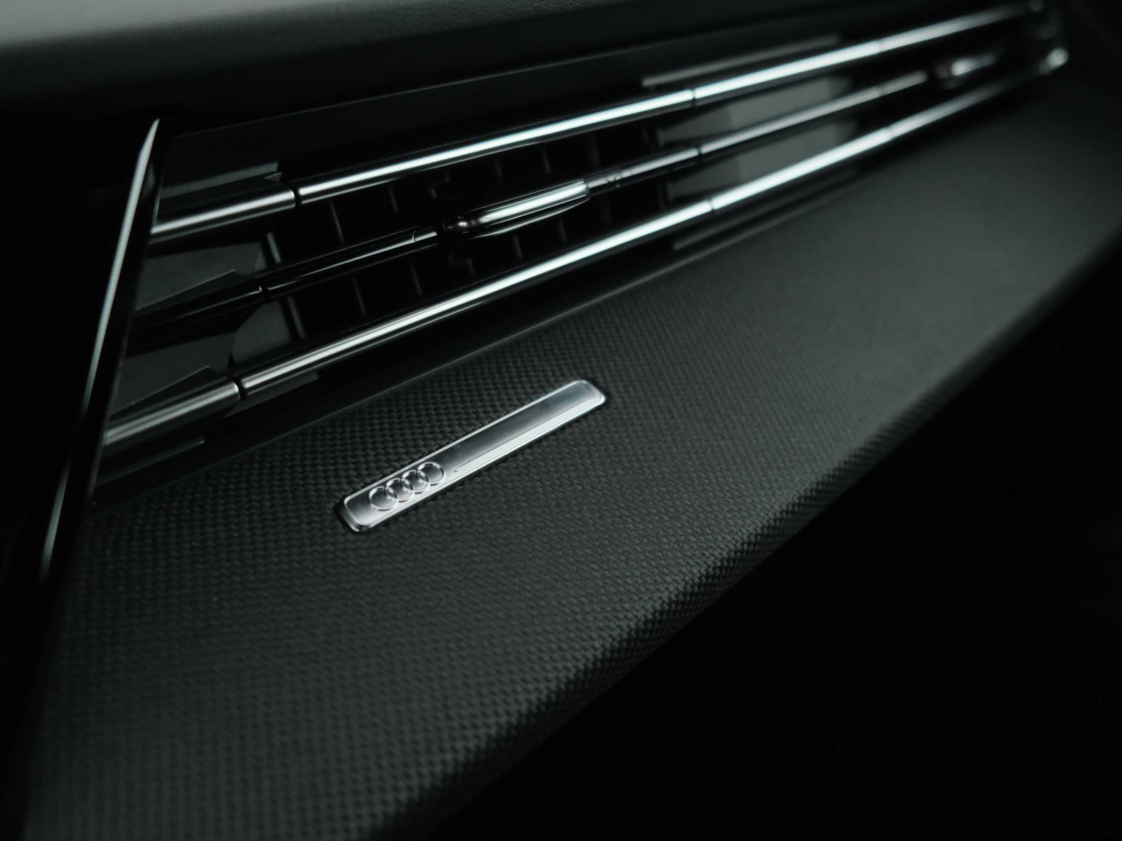 34 - Audi A3 sedan 2.0 tdi 150cv s line edition s tronic