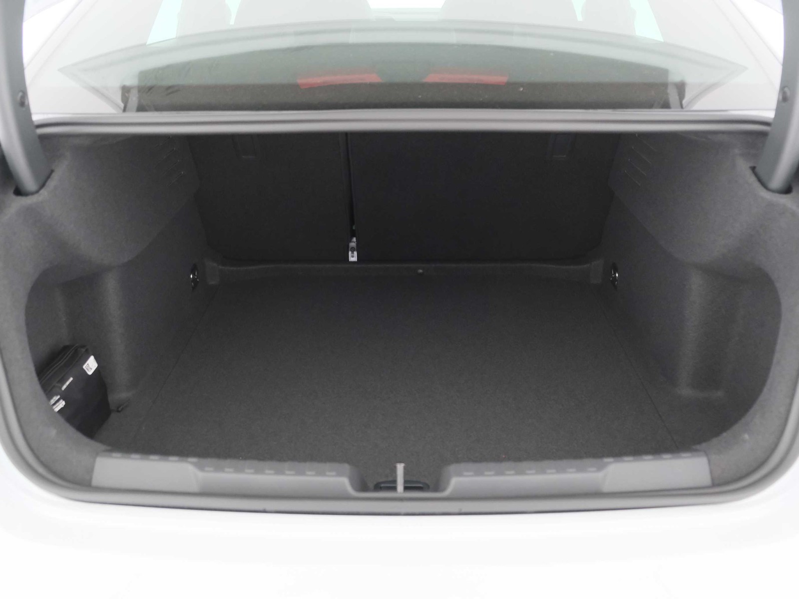 40 - Audi A3 sedan 2.0 tdi 150cv s line edition s tronic